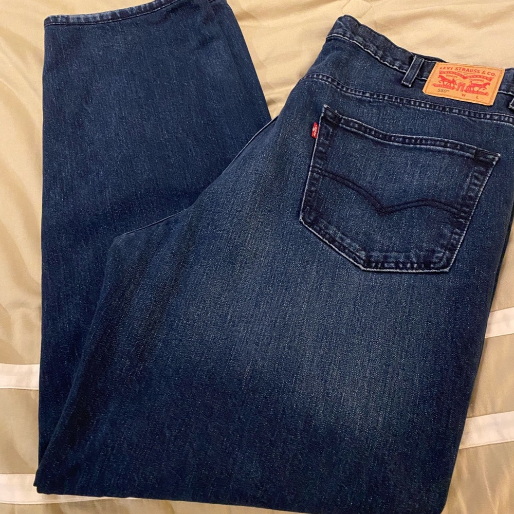 Men’s Levi’s 550 Jeans- Dark Wash, Straight Leg, Relaxed fit, size 44” x 34”